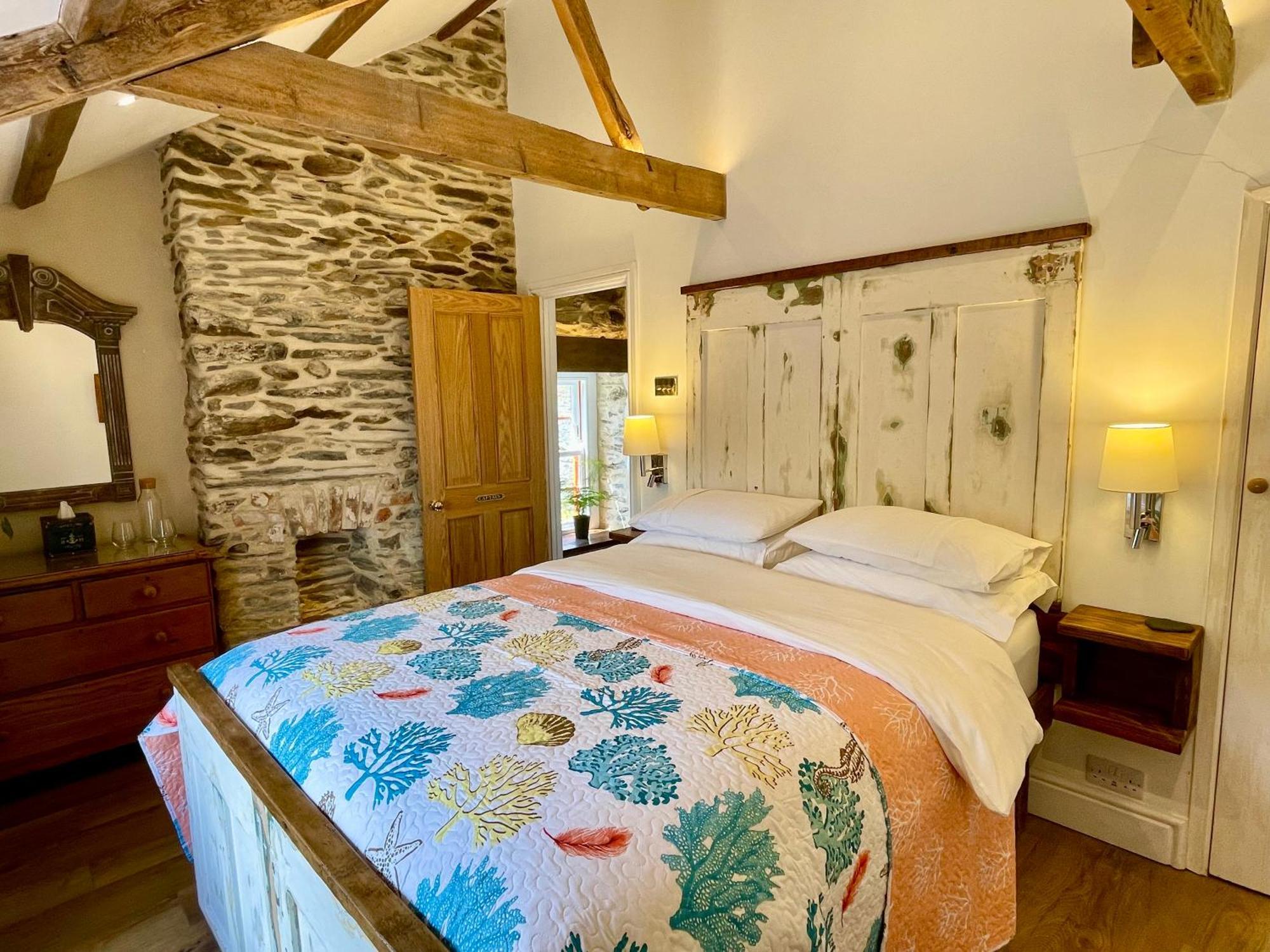 Unique Retreat - 2 Bedroom Cliff Top Cottage With Large Terrace Portloe Exterior photo